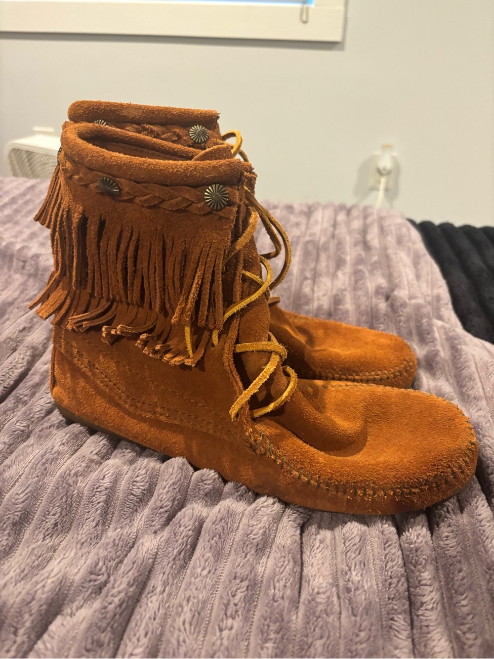 Minnetonka Rust Suede Fringe Moccasin Boot